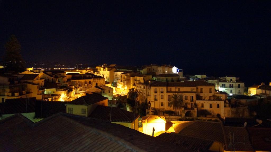 B&B Il Vicolo Di Pizzo Buitenkant foto